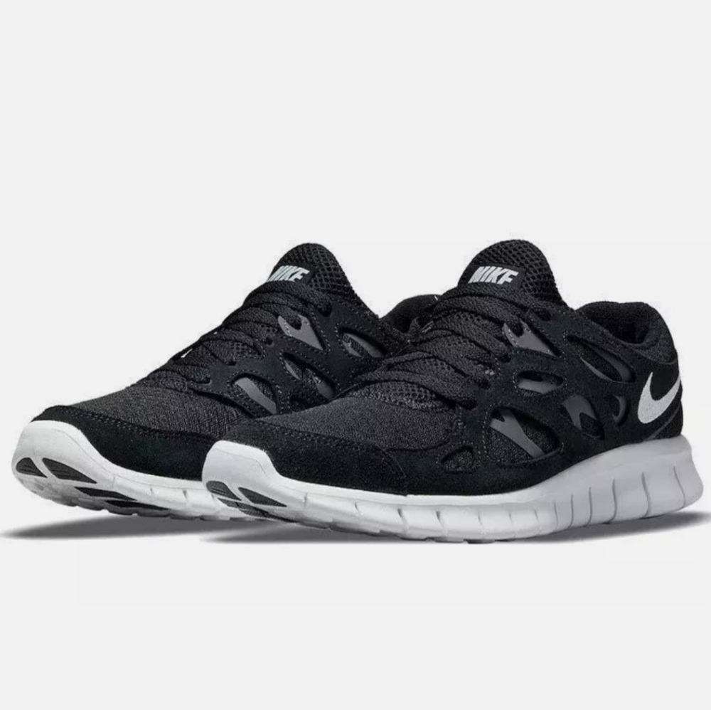 Nike Black and White Women’s Running Sneakers